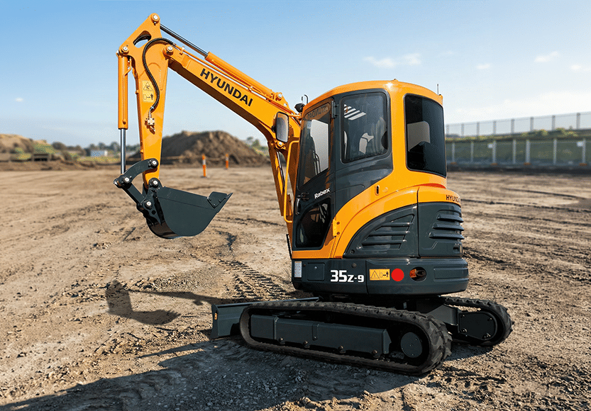 Hyundai R35Z-9 Mini Excavator 3