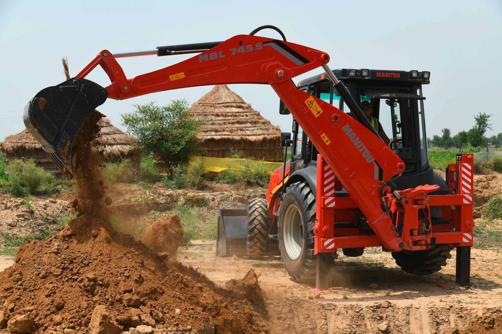 Manitou MBL 745 HT Backhoe Loader 3