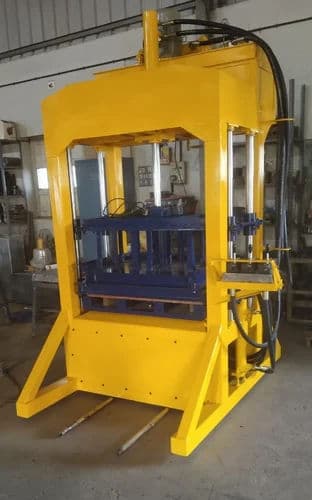 Semi Automatic Fly Ash Brick Making Machine | 1000 Bricks/Hour Capacity 4