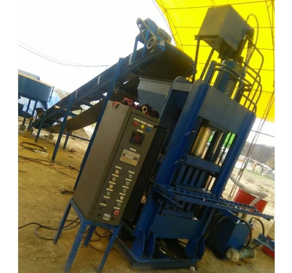 Shree Krishna 1900 Pieces/Hr Concrete Brick Making Machine | Automatic PLC 5