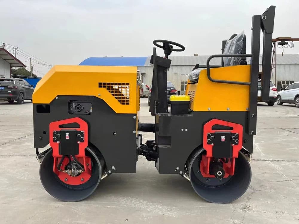 Shivam Industries FVR 1200 Double Drum Ride On Roller – 5 Ton, 13 HP Diesel Vibratory Roller