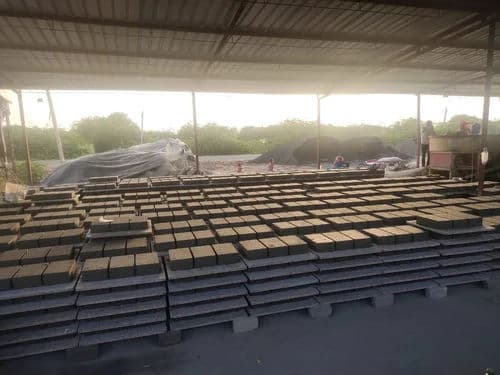 MIXWELL FAM-1800 Brick Making Machine 1000–2500 Bricks/Hour – Automatic Hydraulic 3