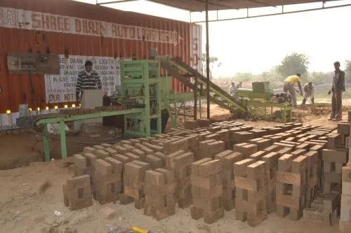 22 HP Fully Automatic Fly Ash Brick Making Machine 2500 Pieces/Hour – Hollow 5