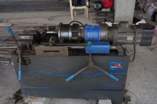 Vruddhi VMT-32 Semi-Automatic Parallel Threading Machine | 16–32mm TMT Bar | 415V