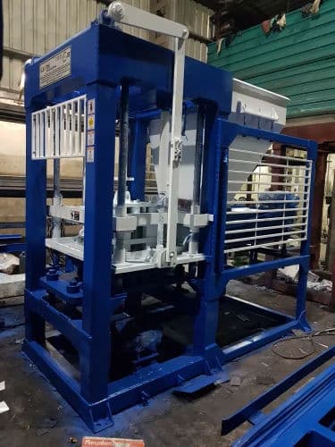 LEW/10 Automatic Fly Ash Brick Making Machine by Laxmi Engineering 3