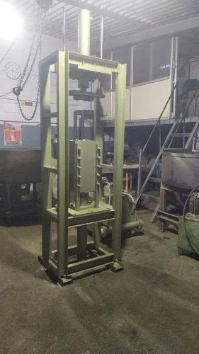 ML Machine Manufacturer 1000/hr Interlocking Brick Making Machine | Semi Automatic Hydraulic 2