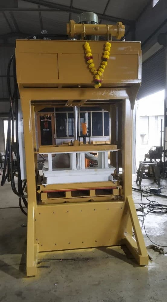 Semi Automatic Fly Ash Brick Making Machine | 1000 Bricks/Hour Capacity 5