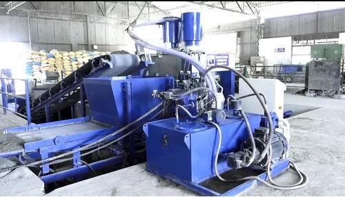Fly Ash 12SP Semi Automatic Brick Making Machine – 2500 Bricks Per Hour Hydraulic Brick Machine 2
