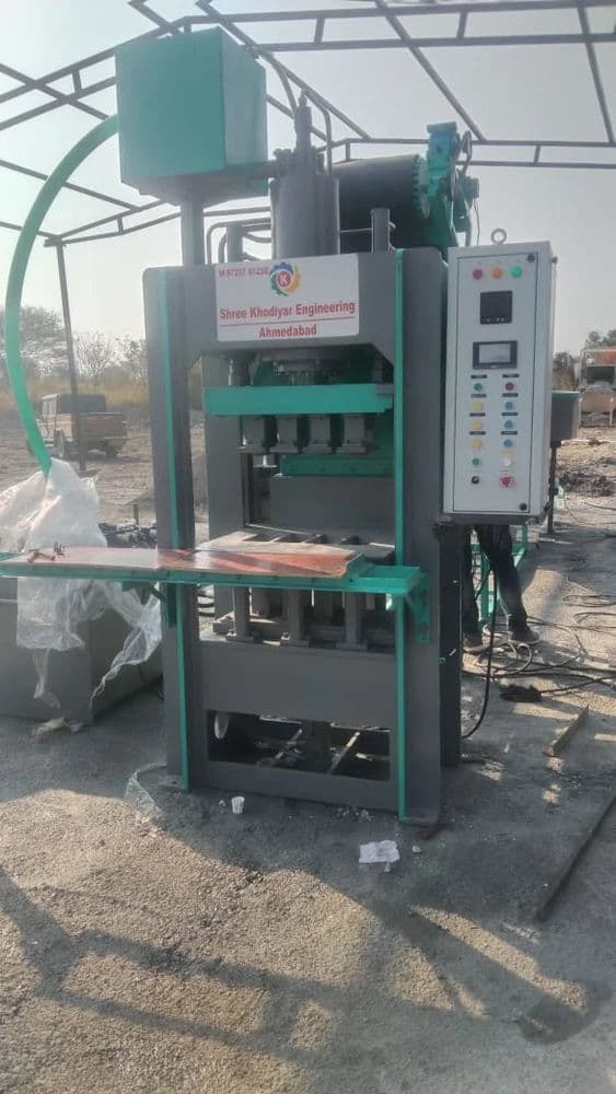 Automatic Fly Ash Brick Machine – 1000–1500 Bricks/Hour 2