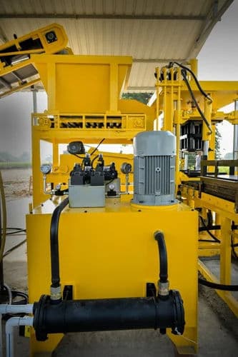 Automatic Fly Ash Brick Making Machine in Delhi | 2500 Bricks/Hour | Solid Type 2