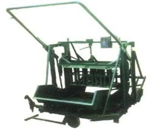 Atlas M-800 Concrete Block Making Machine – Manual Hollow & Solid Block Machine (50–200 Blocks/Hour)