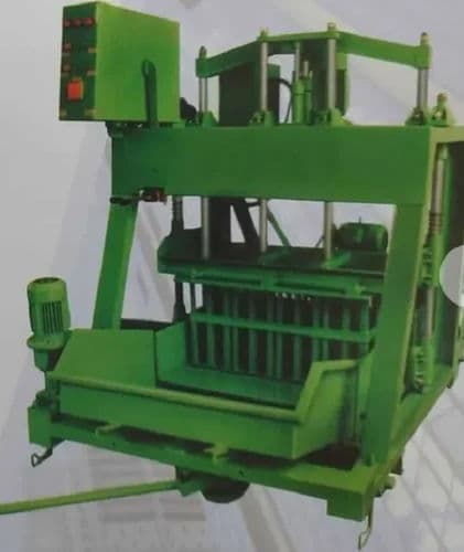 Industrial Cement Brick Producing Machine – Durable Build, Made in India