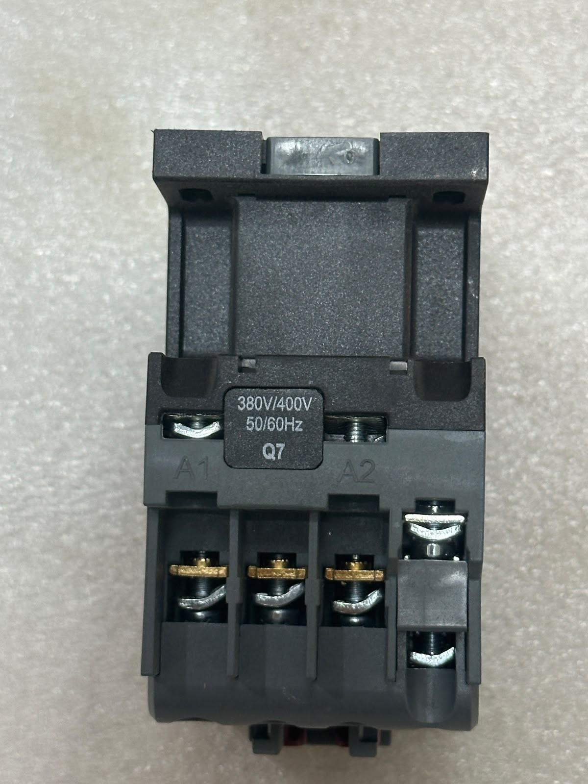 Contactor 1811 3