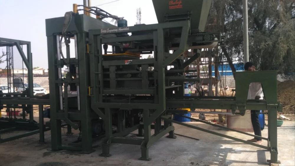 Automatic Hydraulic Solid Brick Making Machine | Made in India
