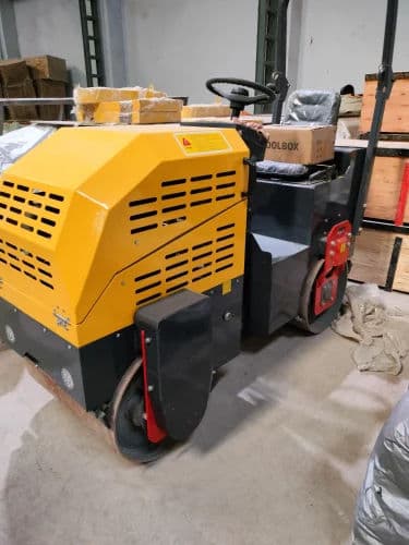 Ride On Road Roller – 45 HP @ 2000 RPM, 1250mm Rolling Width