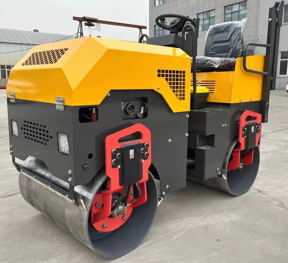 Shivam Industries FVR 1200 Double Drum Ride On Roller – 5 Ton, 13 HP Diesel Vibratory Roller 4