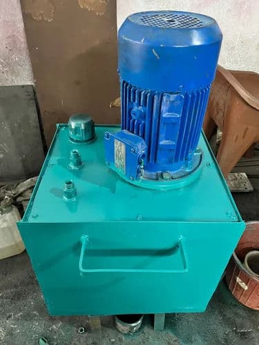 Manual Fly Ash Hydraulic Brick Making Machine | 450–500 Bricks/Hour